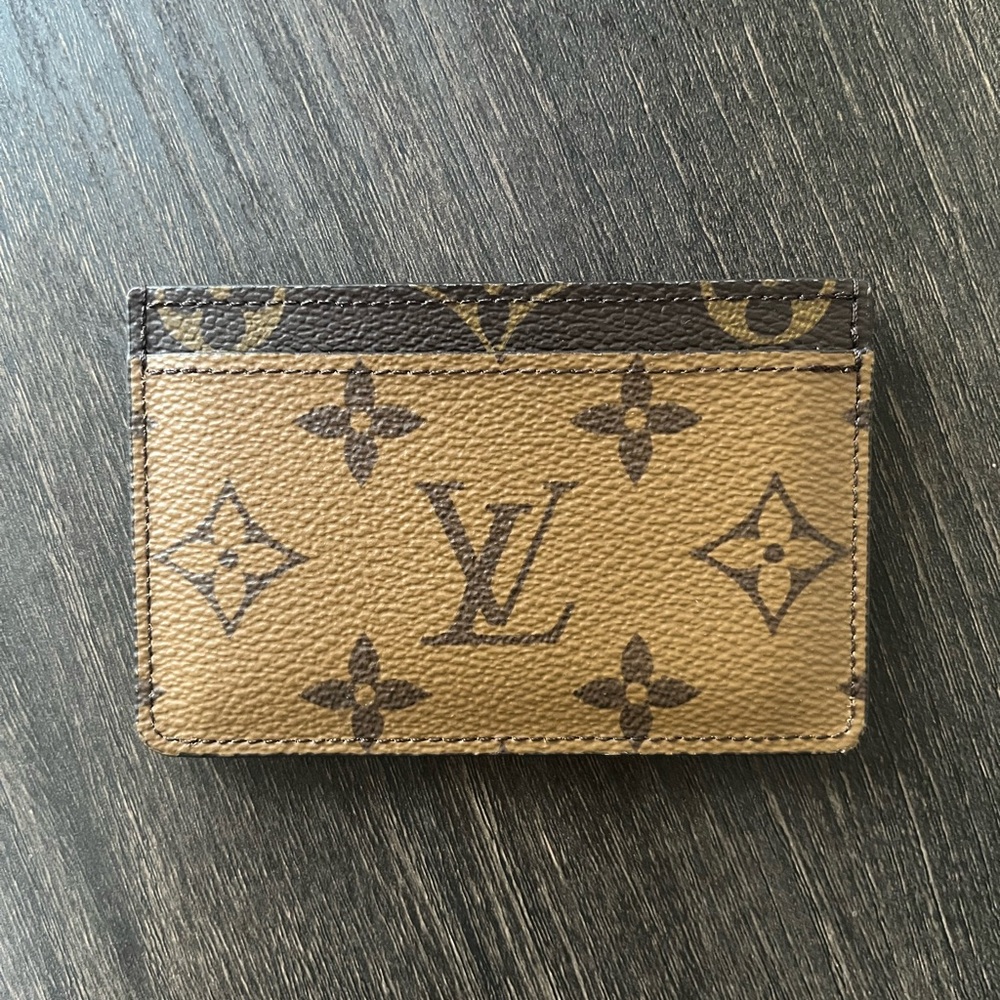 Louis Vuitton Card Holder 💫